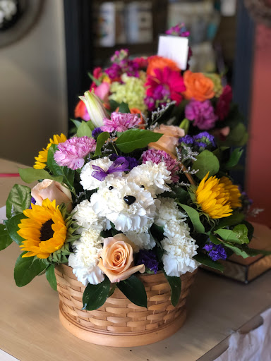 Florist «Valley Florist», reviews and photos, 301 Merrimack St, Methuen, MA 01844, USA