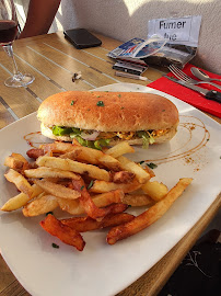 Sandwich au poulet du Restaurant français La Vache qui Fume à La Chapelle-Saint-Géraud - n°4