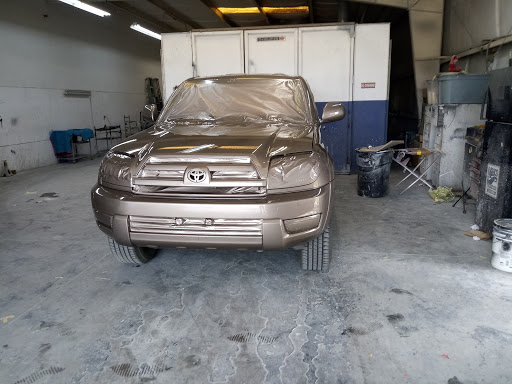 Auto Body Shop «Maaco Collision Repair & Auto Painting», reviews and photos, 1570 N Washington Blvd, Sarasota, FL 34236, USA