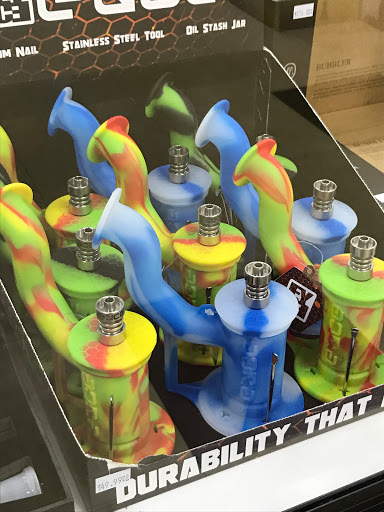 Cigar Shop «Park Avenue Smoke Shop», reviews and photos, 194 Park Ave, Worcester, MA 01609, USA