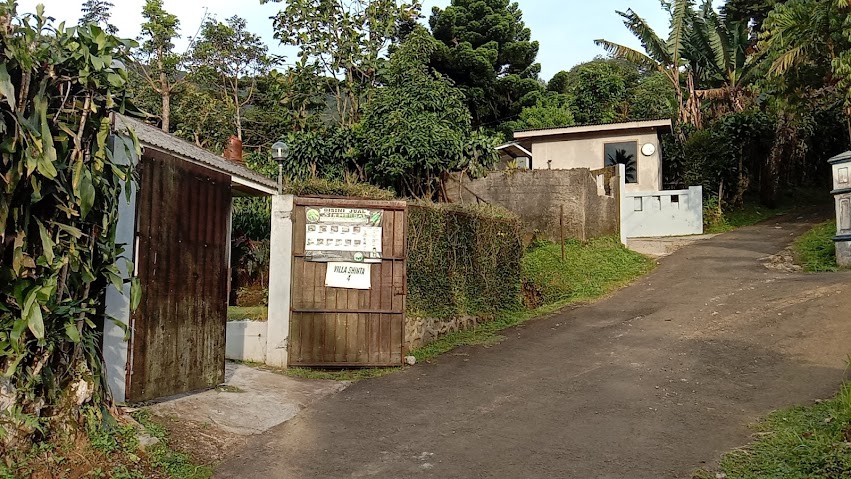 Villa Imah Kuring Ciburial + Stokis Rokok Herbal Sin