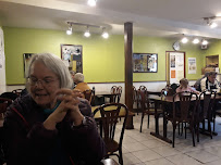 Atmosphère du Restaurant Le Café des Amis à Montbard - n°3