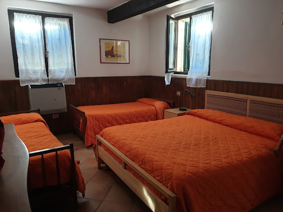 Chambres Vacances à la ferme Agriturismo Le Carovane 43053 Compiano