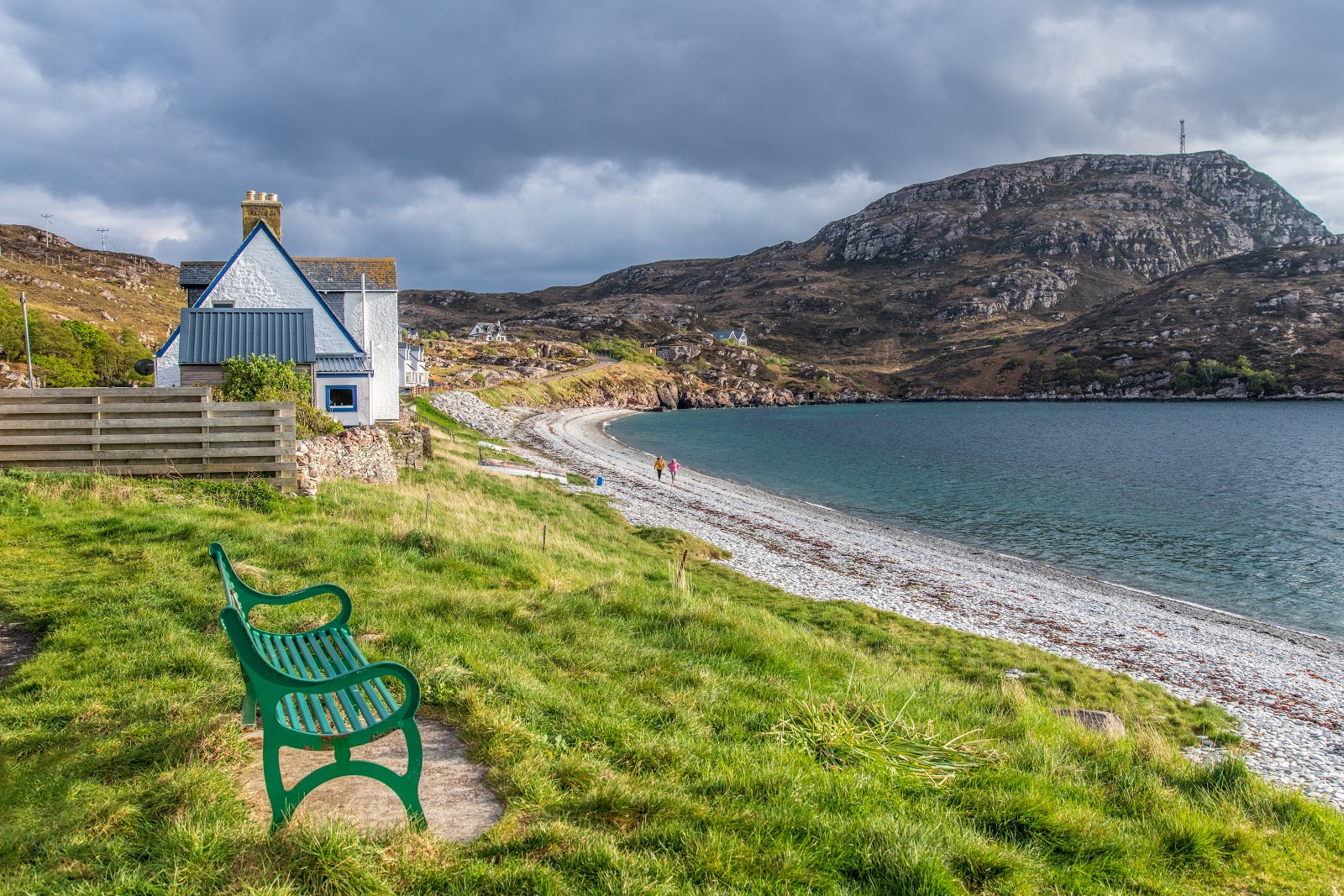 Foto de Ardmair Beach com pebble cinza superfície