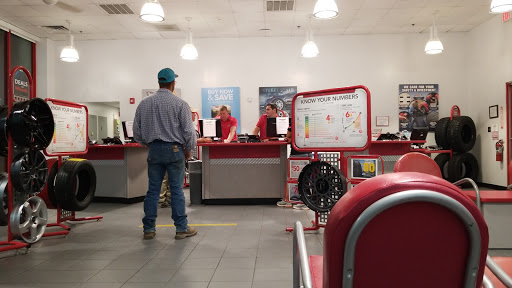 Tire Shop «Discount Tire Store - New Braunfels, TX», reviews and photos, 1312 Interstate 35 Frontage Rd, New Braunfels, TX 78130, USA