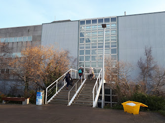 UCD School Of Electrical And Electronic Engineering