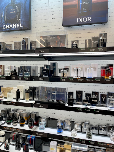 Cosmetics Store «SEPHORA», reviews and photos, 1200 Morris Turnpike, Short Hills, NJ 07078, USA