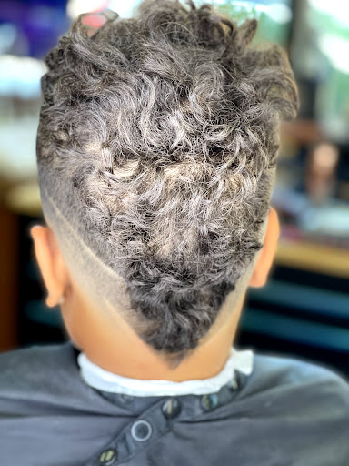 Beauty Salon «Sola Salon Studios», reviews and photos, 6994 Heisley Rd, Mentor, OH 44060, USA