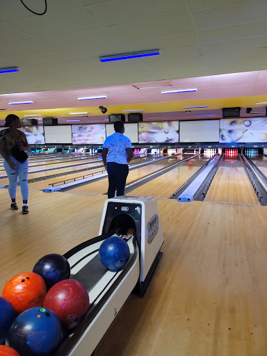 Bowling Alley «Diamond Strike Lanes & Sports Bar», reviews and photos, 2200 N Federal Hwy, Pompano Beach, FL 33062, USA