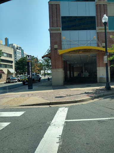 Drug Store «CVS», reviews and photos, 2121 15th St N, Arlington, VA 22201, USA