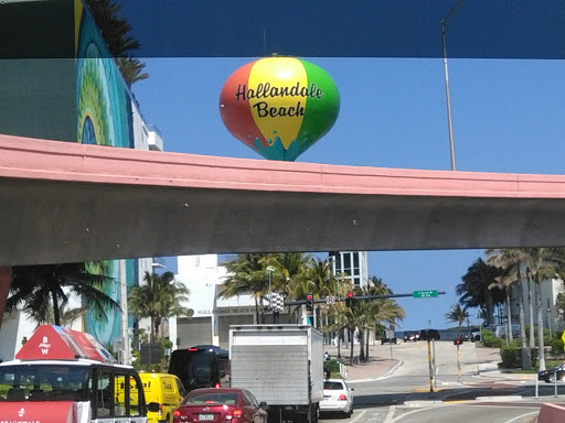 Shopping Mall «Diplomat Mall Shopping Center», reviews and photos, 1725 E Hallandale Beach Blvd, Hallandale Beach, FL 33009, USA