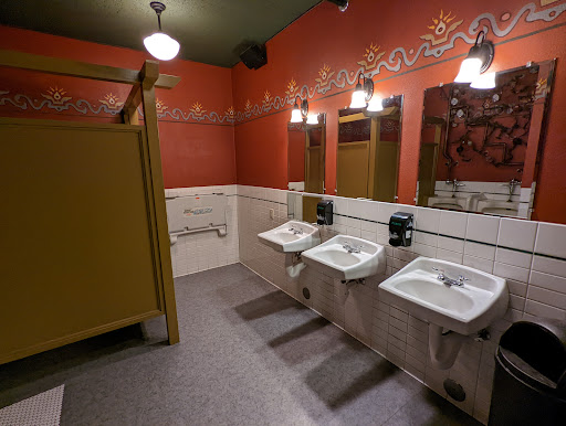 Brewery «McMenamins on Monroe», reviews and photos, 2001 NW Monroe Ave, Corvallis, OR 97330, USA