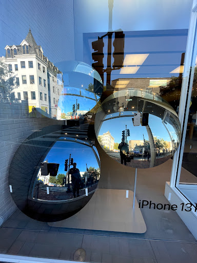 Computer Store «Apple Georgetown», reviews and photos, 1229 Wisconsin Ave NW, Washington, DC 20007, USA