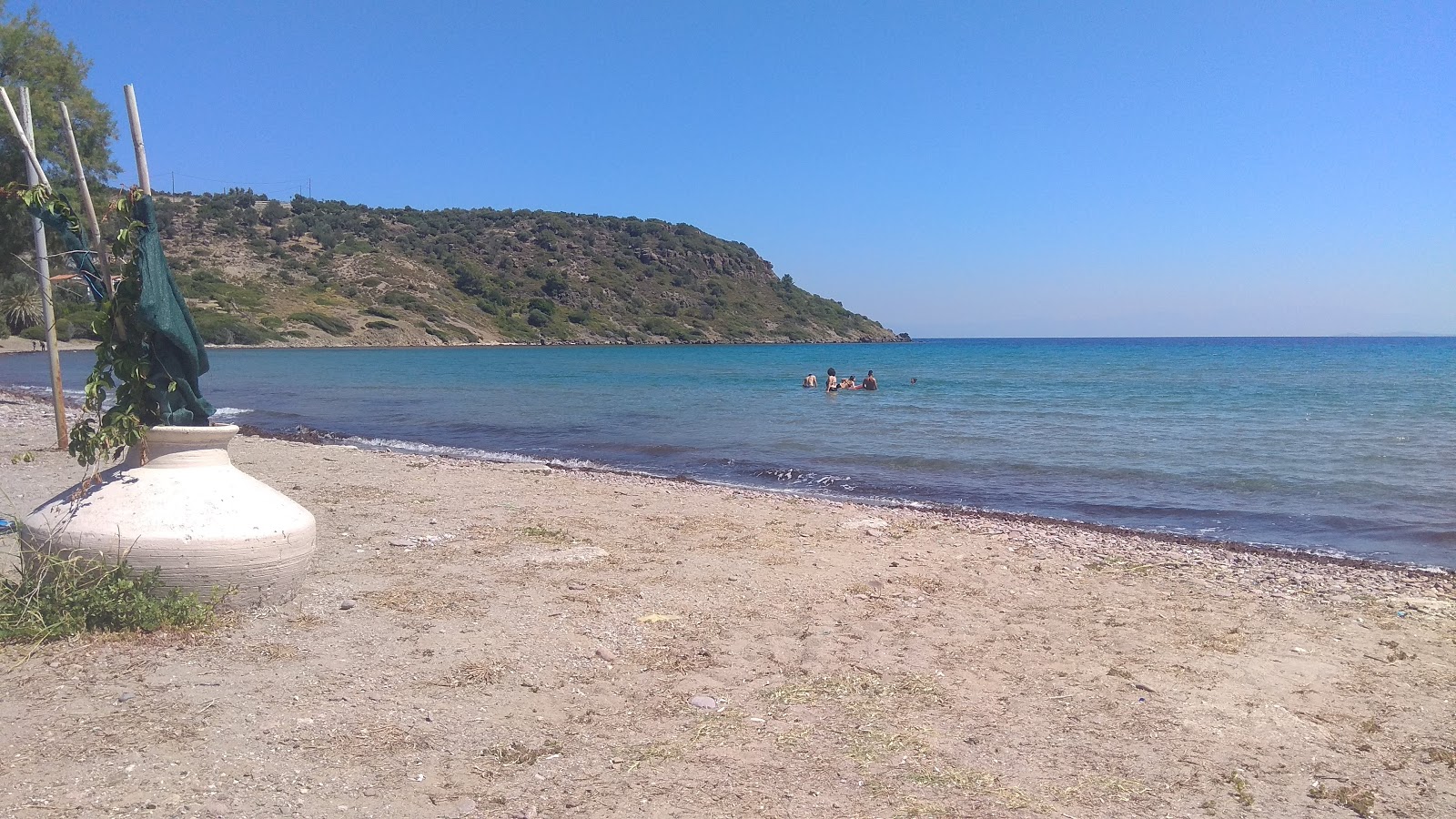 Photo of Xampelia beach and its beautiful scenery