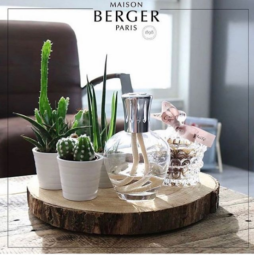 Collectibles Store «Classic Boutique & Gallery», reviews and photos, 2678 Bayshore Blvd, Dunedin, FL 34698, USA