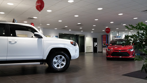 Car Dealer «Torrington Toyota», reviews and photos