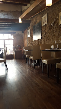 Atmosphère du Restaurant français Restaurant Le Very'table à Neffiès à Neffiès - n°3