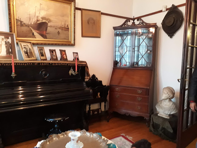 Opiniones de Antiguedades el Abuelo en Valparaíso - Tienda de muebles