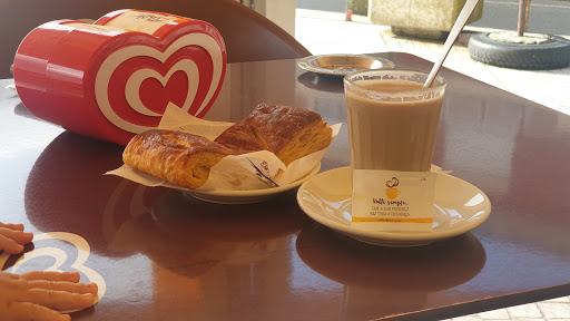Pastelaria Nova Alhandra no Alhandra, Lisboa