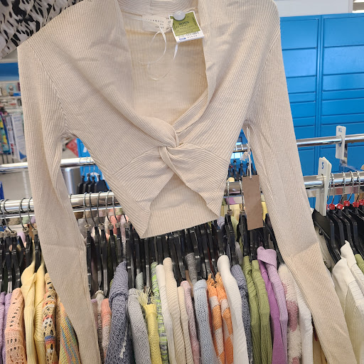 Clothing Store «Ross Dress for Less», reviews and photos, 5635 Woodruff Ave, Lakewood, CA 90713, USA