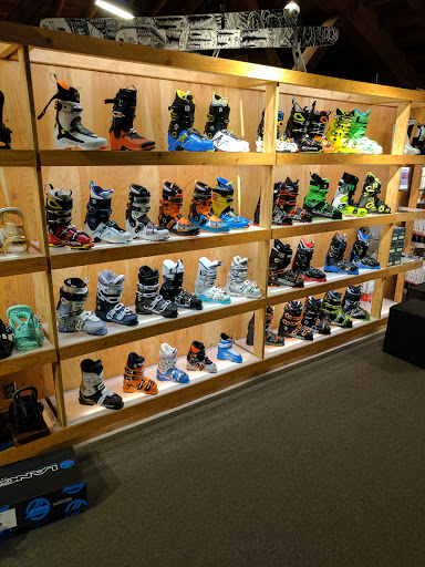 Ski Shop «evo Seattle Store», reviews and photos, 3500 Stone Way N, Seattle, WA 98103, USA