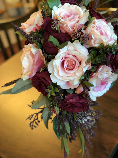 Coffee Shop «The Floral Grind Florist & Coffeehouse», reviews and photos, 10700 W Manslick Rd, Fairdale, KY 40118, USA