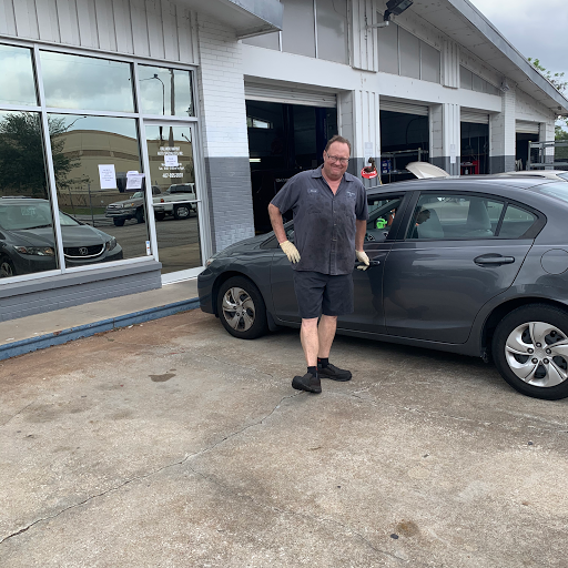 Auto Repair Shop «Orlando Import Auto Specialists, Inc.», reviews and photos, 2801 E South St, Orlando, FL 32801, USA