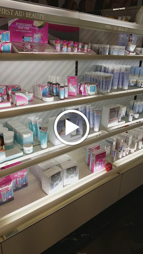 Cosmetics Store «SEPHORA», reviews and photos, 3000 184th St SW #302, Lynnwood, WA 98037, USA