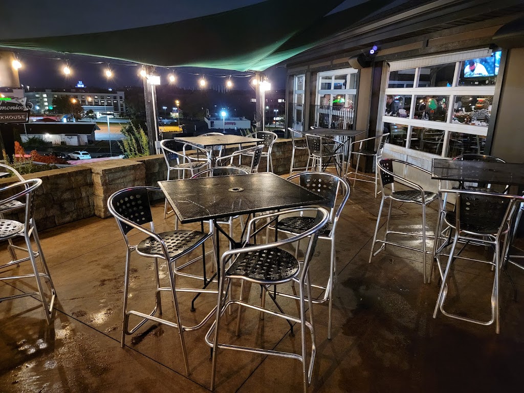 Winking Lizard Independence - Bedford, OH 44131 - Menu, Hours, Reviews