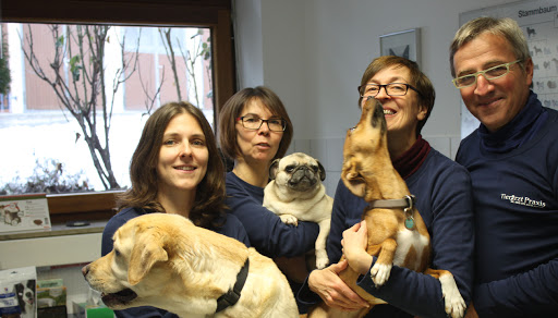 Tierarzt Dr. Anita Kotter unter Tettenweis, Bayern