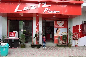 Laziz Pizza In Madhepua image