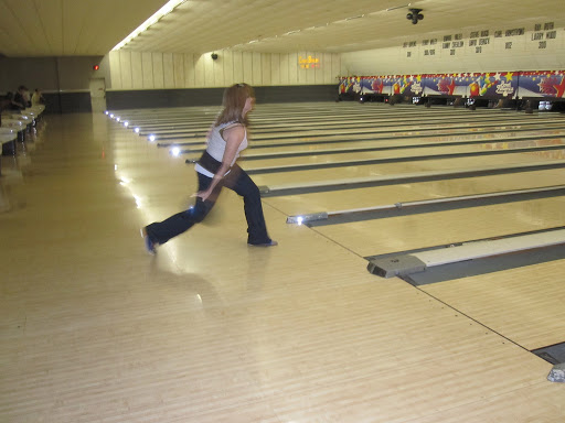 Bowling Alley «Bowl America Inc», reviews and photos, 140 S Maple Ave, Falls Church, VA 22046, USA