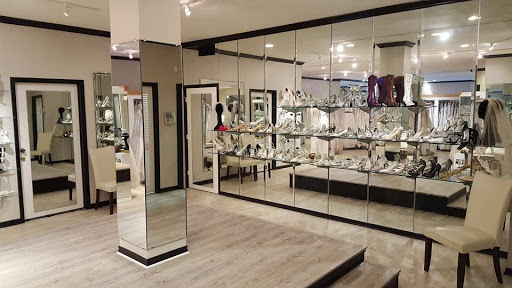 Bridal Shop «Brides & Belles of Tyler», reviews and photos, 107 E 7th St, Tyler, TX 75701, USA