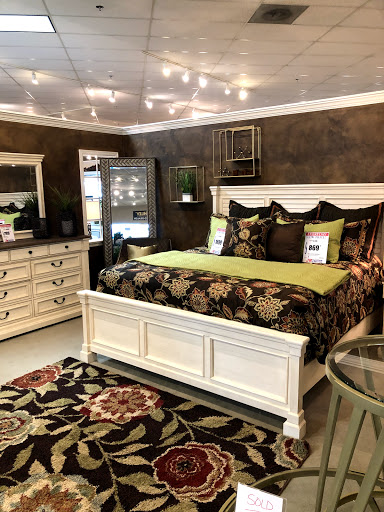 Furniture Store «JR Furniture Tigard», reviews and photos, 14255 SW Pacific Hwy, Tigard, OR 97224, USA