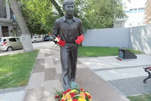 Monument Olegu Tabakovu image