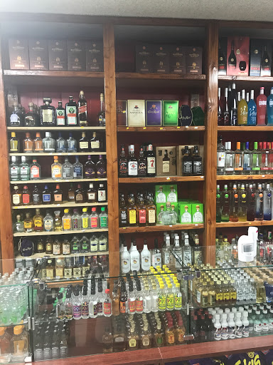 Liquor Store «Westside Food & Liquor», reviews and photos, 4635 W Indian School Rd, Phoenix, AZ 85031, USA