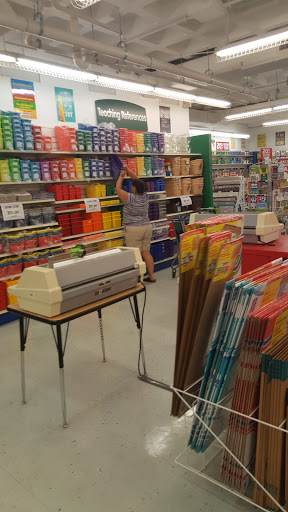 Educational Supply Store «Lakeshore Learning Store», reviews and photos, 969 Central Park Ave, Scarsdale, NY 10583, USA