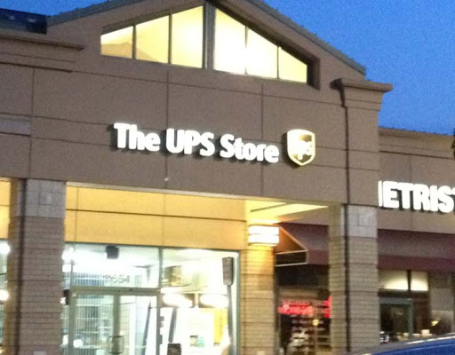 Shipping and Mailing Service «The UPS Store», reviews and photos, 11654 Plaza America Dr, Reston, VA 20190, USA