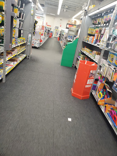 Office Supply Store «Staples», reviews and photos, 4610 N Clark St, Chicago, IL 60640, USA