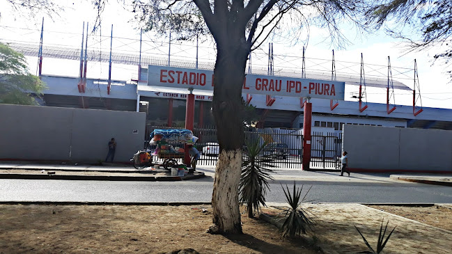 Opiniones de Estadio Miguel Grau de Piura en Piura - Campo de fútbol