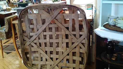 Antique Store «Antiques & Rusty Relics», reviews and photos, 3570 Fancher Rd, Holley, NY 14470, USA