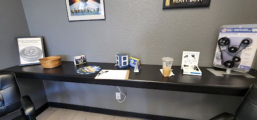 Auto Repair Shop «Toscalito Tire & Auto Repair», reviews and photos, 101 Roblar Dr, Novato, CA 94949, USA