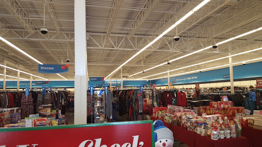 Clothing Store «Ross Dress for Less», reviews and photos, 6127 Oxon Hill Rd, Oxon Hill, MD 20745, USA
