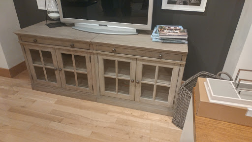 Furniture Store «Pottery Barn», reviews and photos, 10000 Research Blvd B02A, Austin, TX 78759, USA