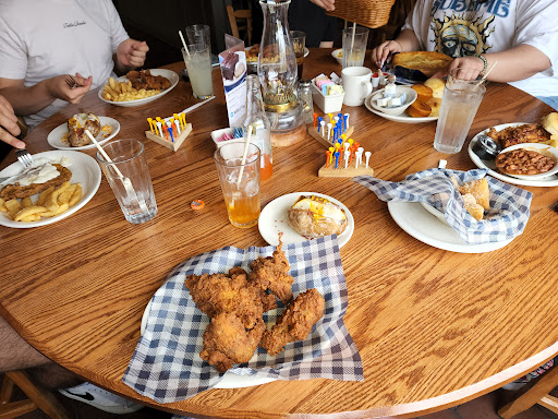 American Restaurant «Cracker Barrel Old Country Store», reviews and photos, 2525 Brindle Dr, Harrisburg, PA 17110, USA