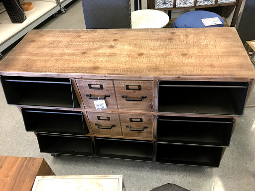 Home Goods Store «Tuesday Morning», reviews and photos, 6952 E Hampton Ave, Mesa, AZ 85206, USA