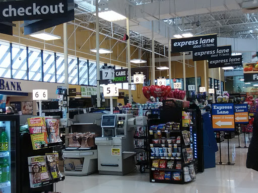 Grocery Store «Kroger», reviews and photos, 143 Henslee Dr, Dickson, TN 37055, USA