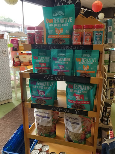 Pet Supply Store «Animal Krackers Inc», reviews and photos, 232 Main St, Gloucester, MA 01930, USA