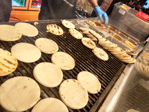 Las Arepas Rellenas de Mamá