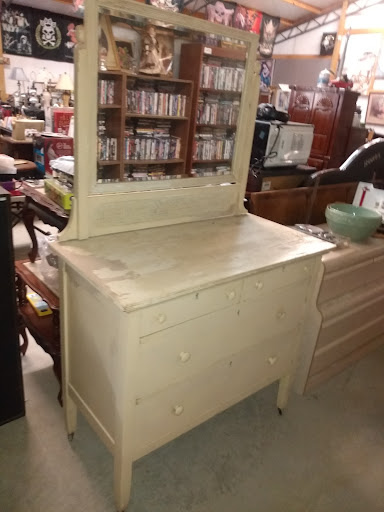 Flea Market «Awesome Deals Flea Market», reviews and photos, 19331 28th St, Long Beach, MS 39560, USA